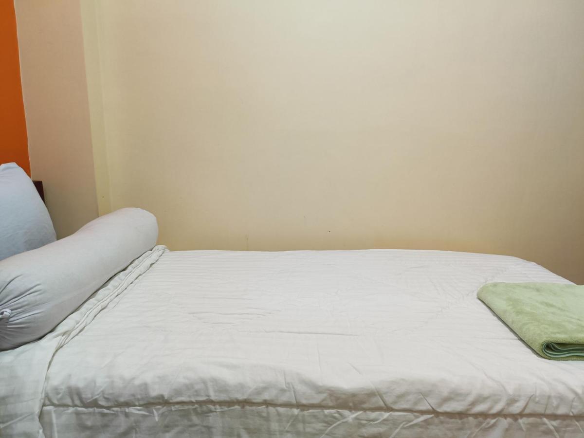 Balqies Homestay Syariah Makassar Mitra Reddoorz Экстерьер фото