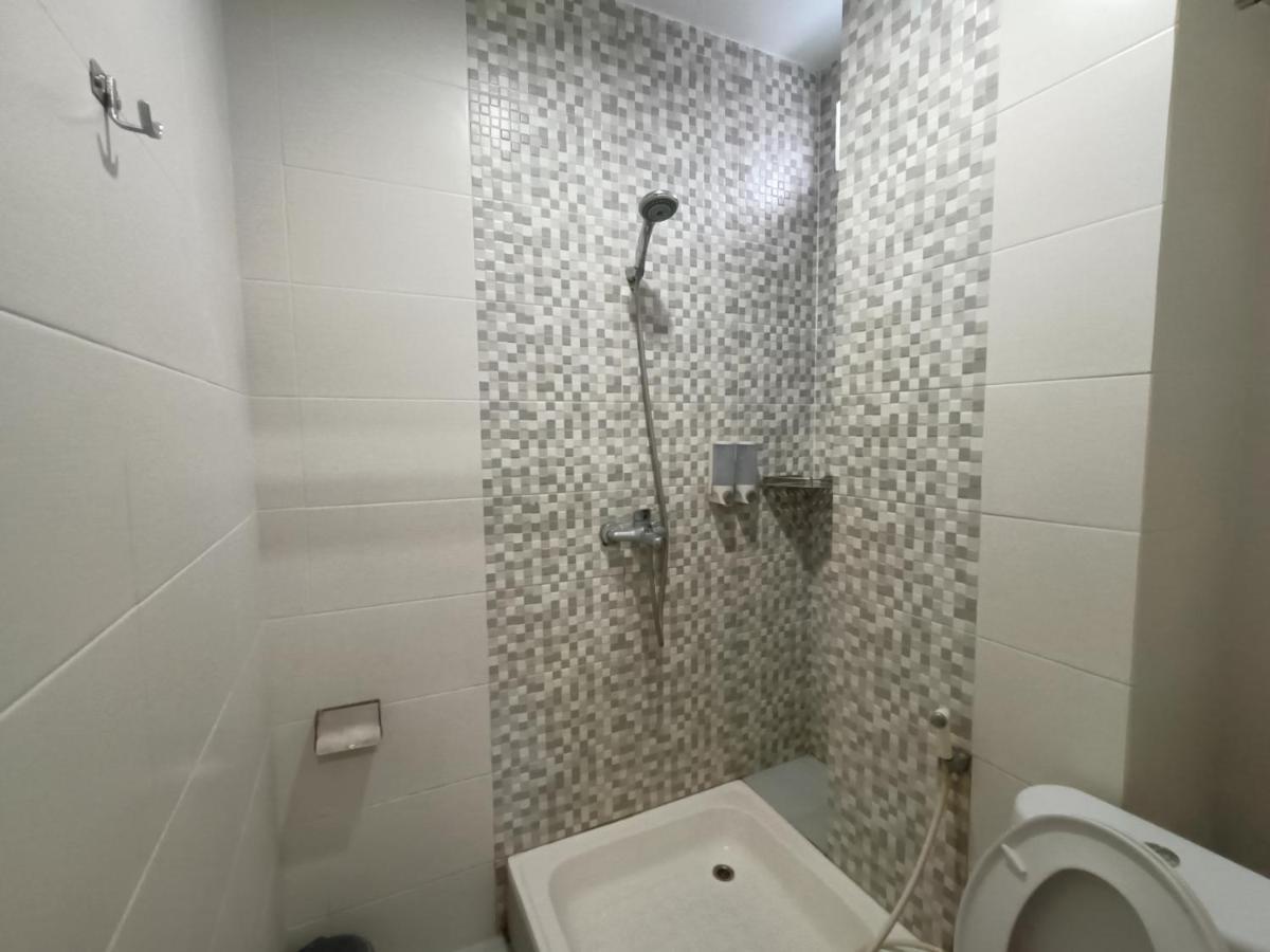 Balqies Homestay Syariah Makassar Mitra Reddoorz Экстерьер фото